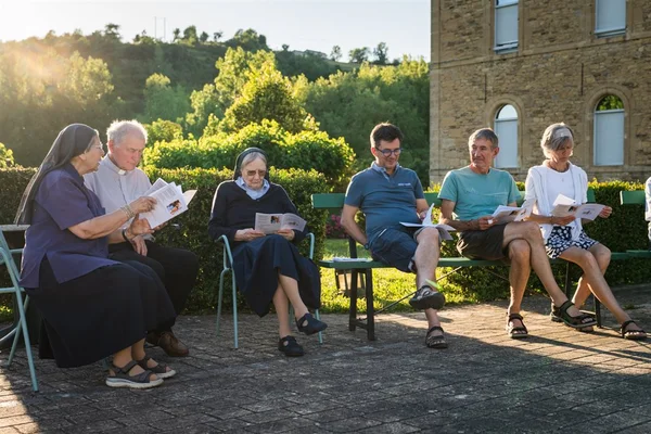 La Communauté : Malet, lieu de vie de Religieuses de la Congrégation des Ursulines de l’Union Romaine