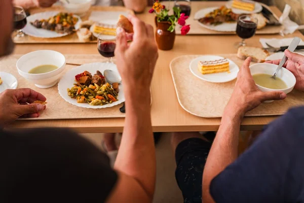 Hébergement en pension complète pour pèlerin sur le chemin de St Jacques de Compostelle, Aveyron