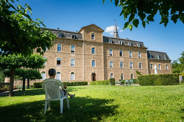 Se ressourcer au Couvent de Malet - St Côme d'Olt en Aveyron
