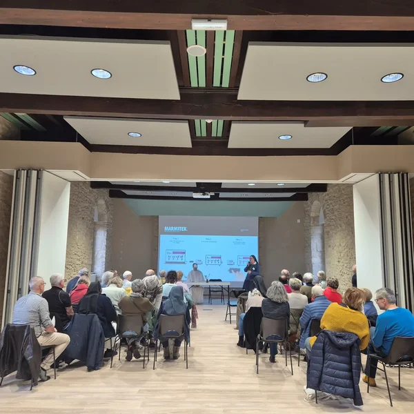 Salle Brescia, réunion d'information