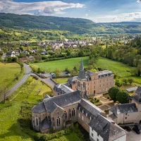 Couvent de Malet - Accueil, hébergement sur le chemin de St Jacques, Aveyron